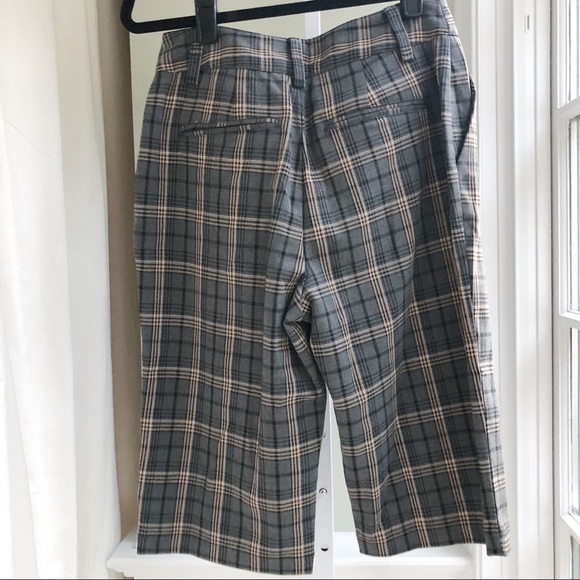 Express x Negin Mirsalehi HighWaisted Plaid Shorts - Picture 6 of 7